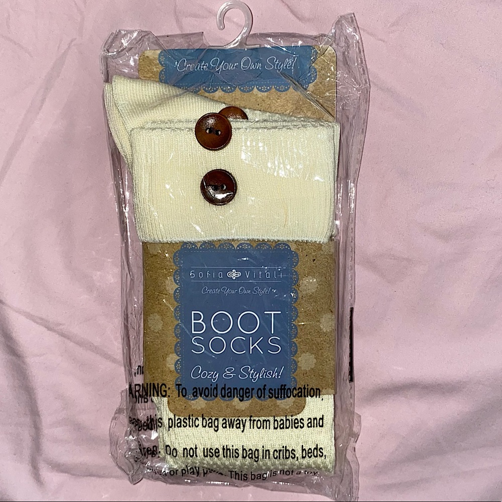 ɴᴡᴛ Ivory Boot Socks w/ Cuff and Buttons🧦